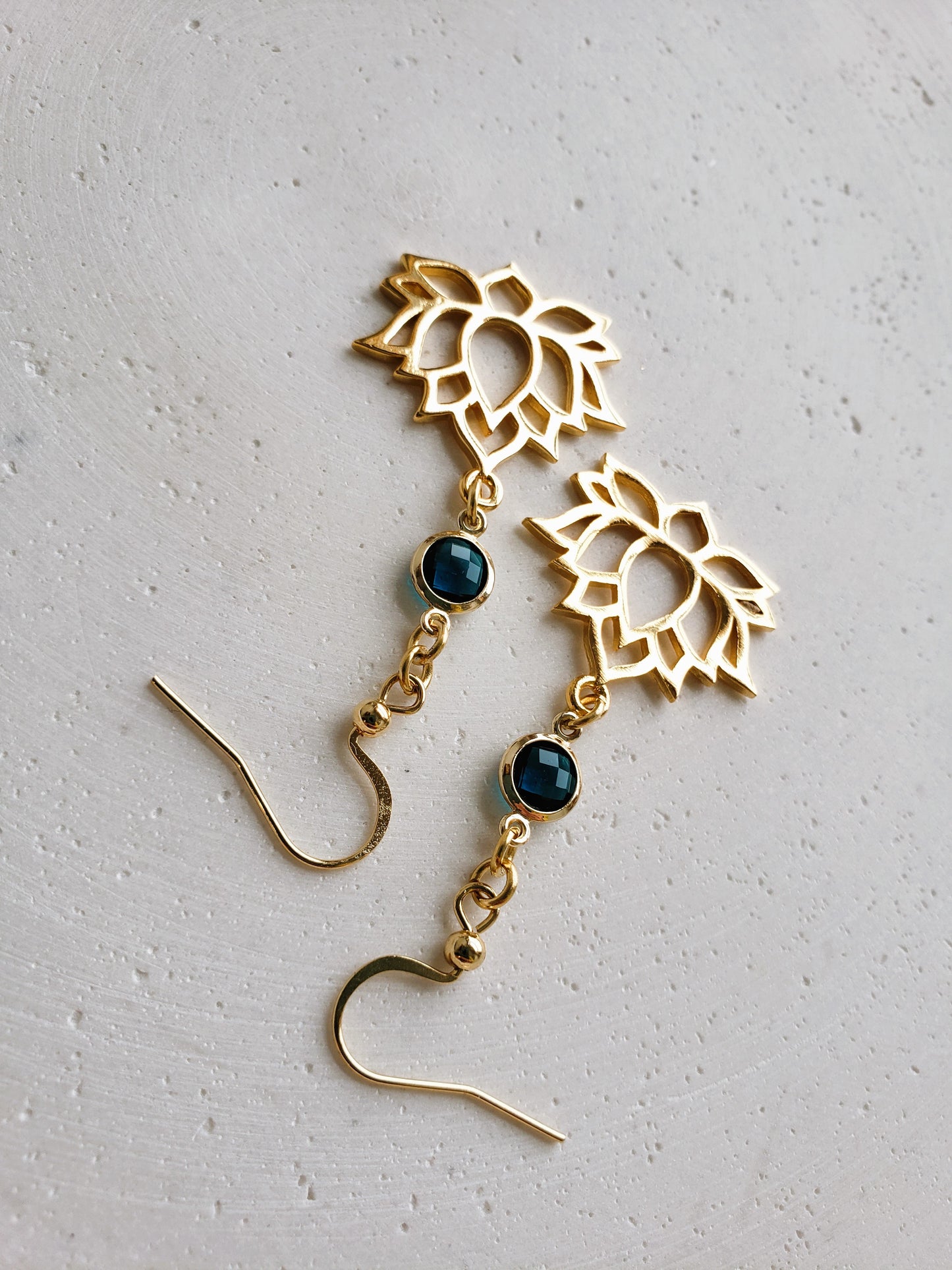Boucles d'oreilles Lotus bleu